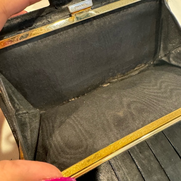 CHANEL Black Wallet - Picture 11 of 16
